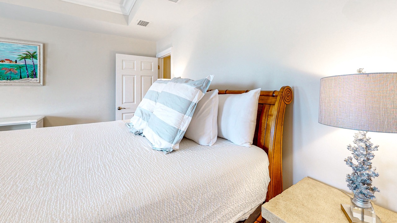 Photo of Bedroom in Crescent Beach