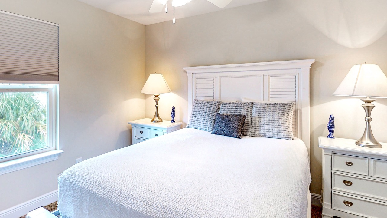 Photo of Bedroom in Crescent Beach
