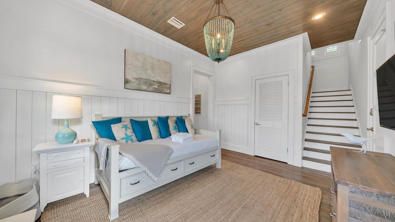 Photo of Bedroom in SeaNest Village