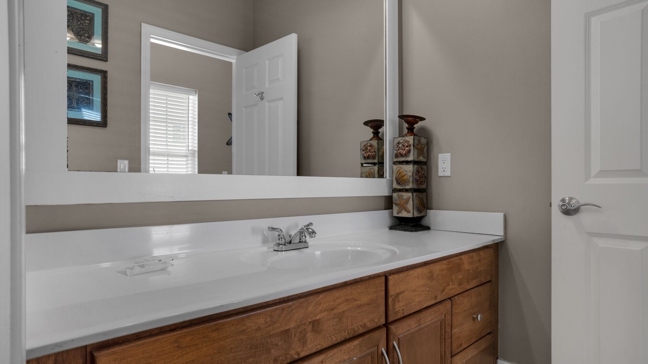 Photo of Bathroom in Emerald Waters Village
