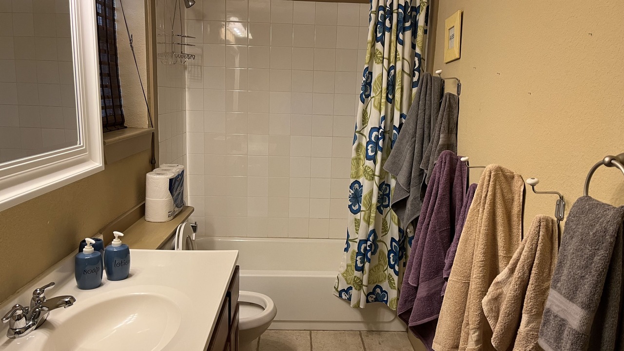 Photo of Bathroom in West Tawakoni