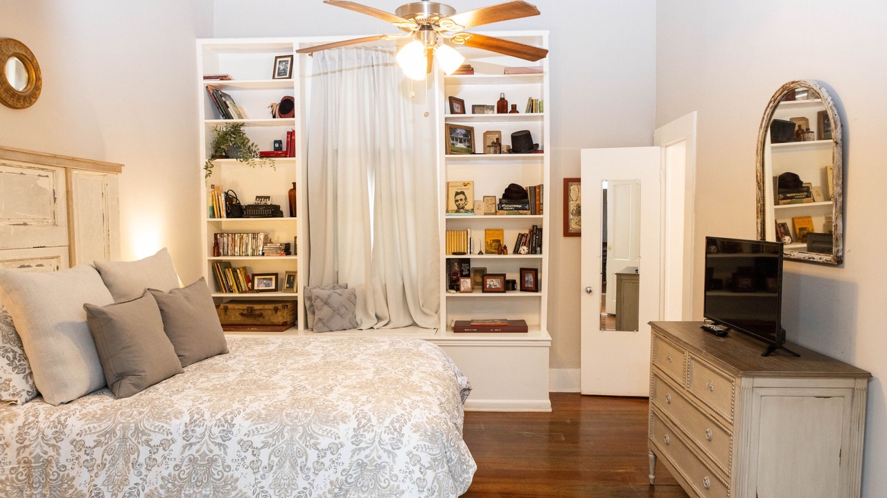 Photo of Bedroom in Natchez