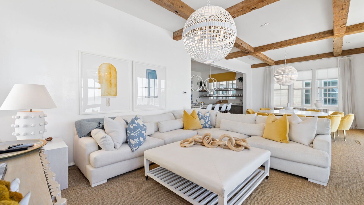 Photo of Livingroom in Inlet Beach