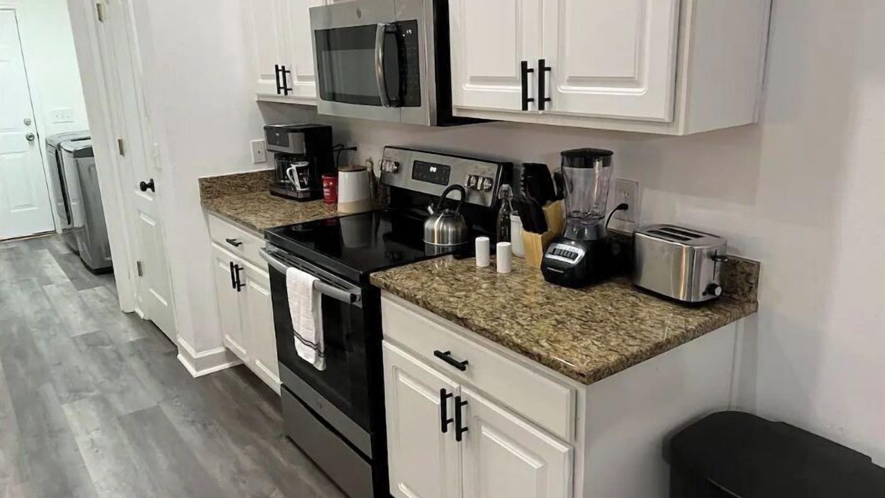 Photo of Kitchen in Emerald Shores