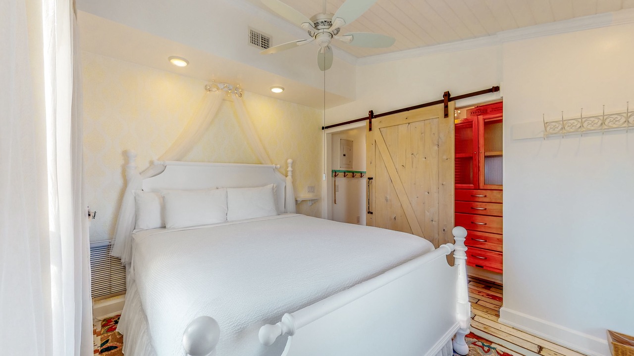 Photo of Bedroom in Kiska Beach