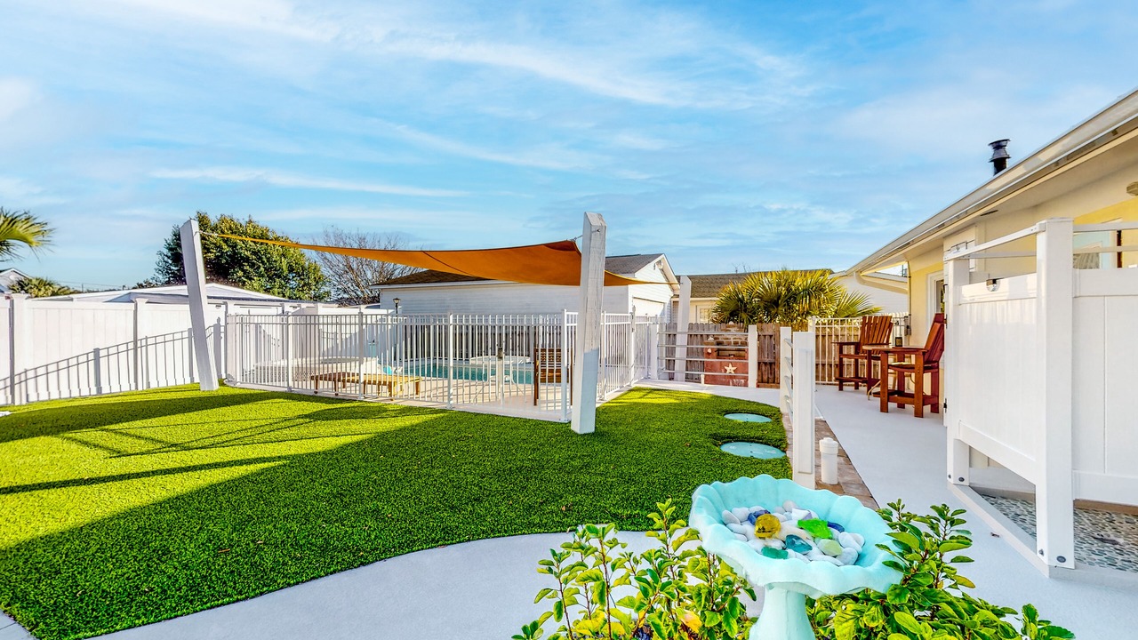 Photo of Patio Balcony in Kiska Beach