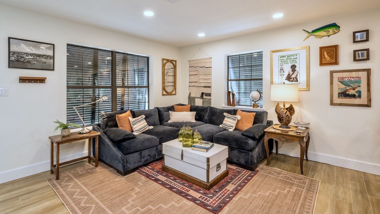 Photo of Livingroom in Midtown