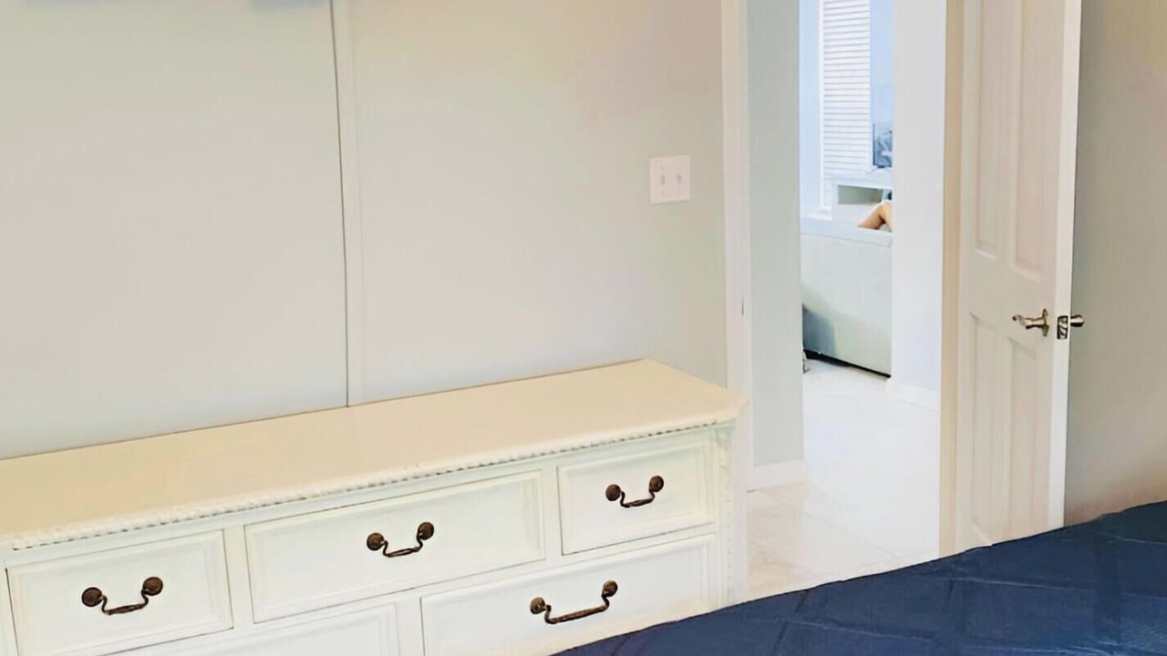 Photo of Bedroom in Long Beach