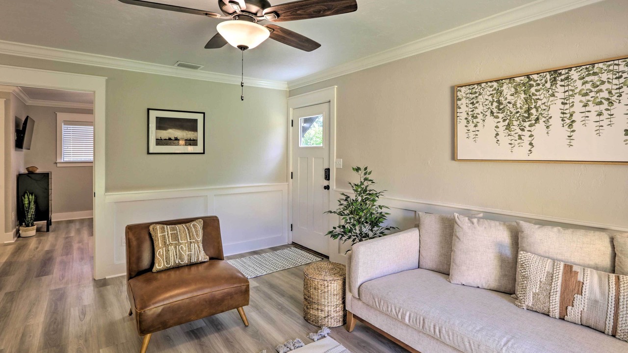 Photo of Livingroom in Tallahassee