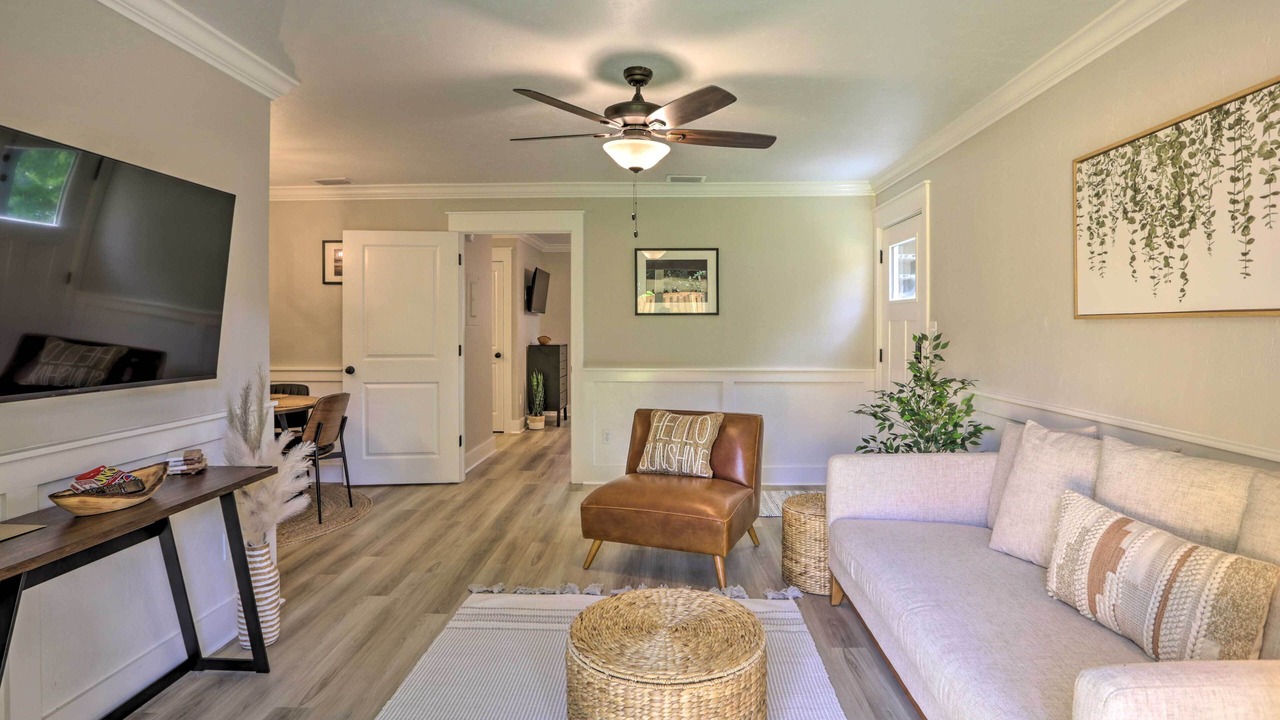 Photo of Livingroom in Tallahassee