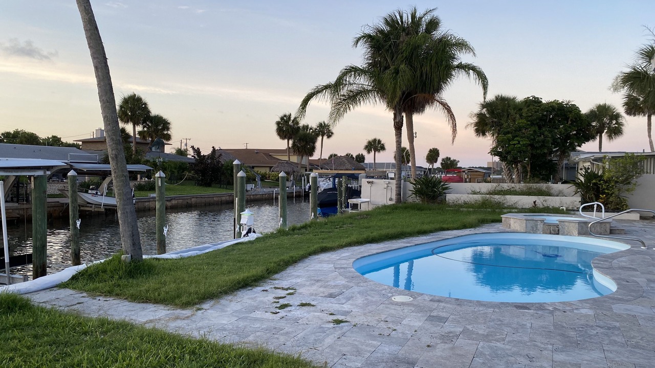 Photo of Outdoor in Palm Harbor Estates