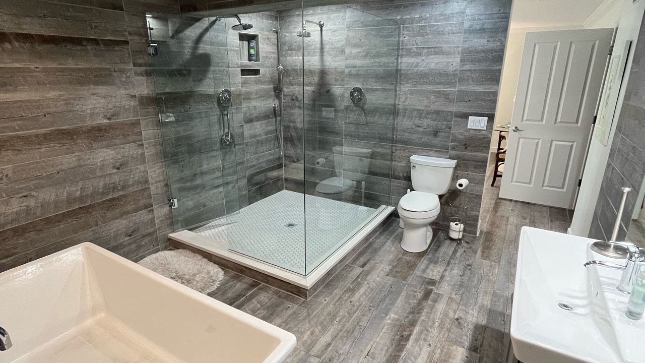 Photo of Bathroom in Palm Harbor Estates