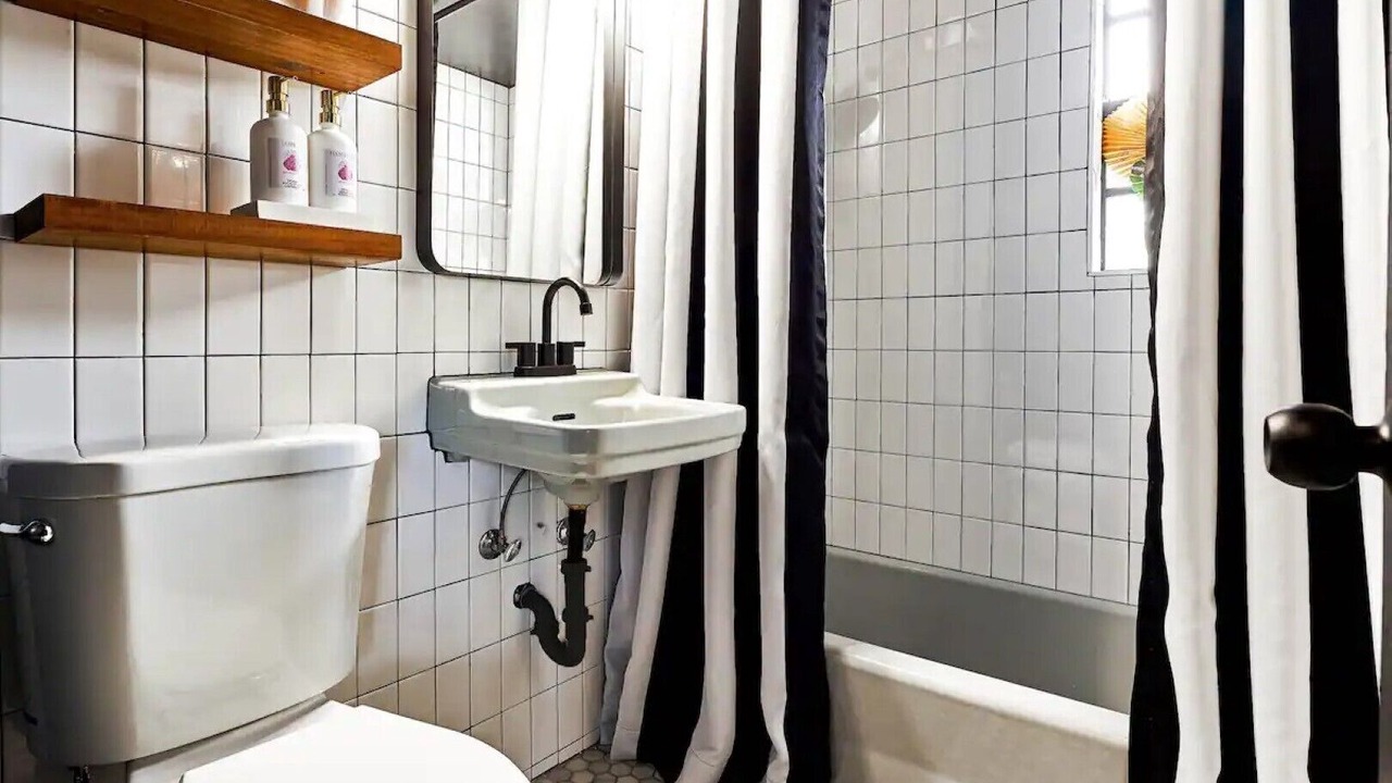 Photo of Bathroom in Downtown Fort Lauderdale
