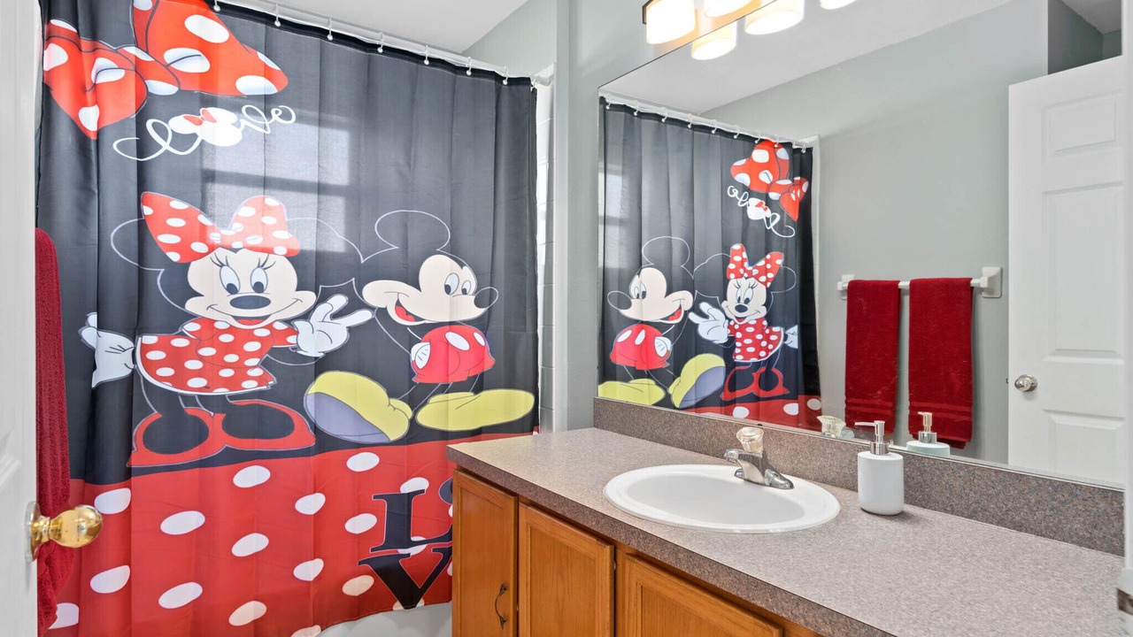 Photo of Bathroom in Crescent Lakes
