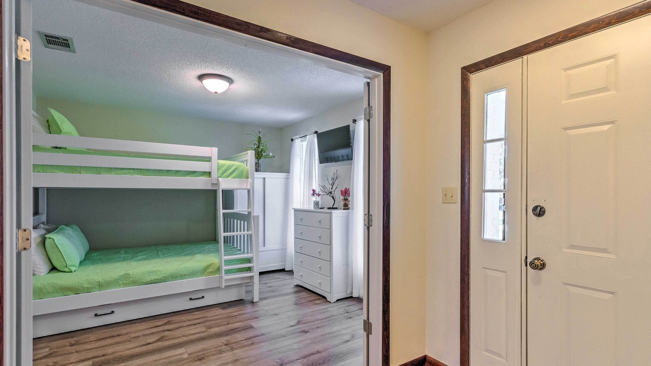 Photo of Bedroom in Niceville