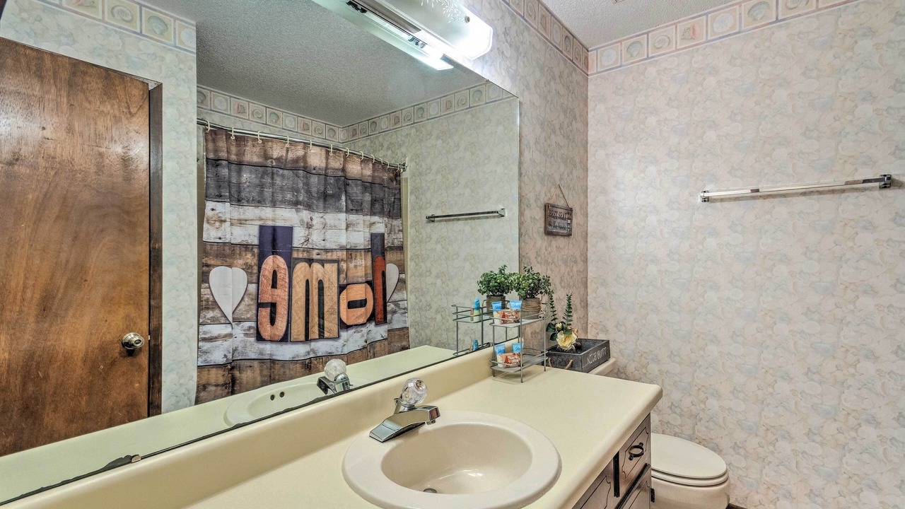Photo of Bathroom in Niceville