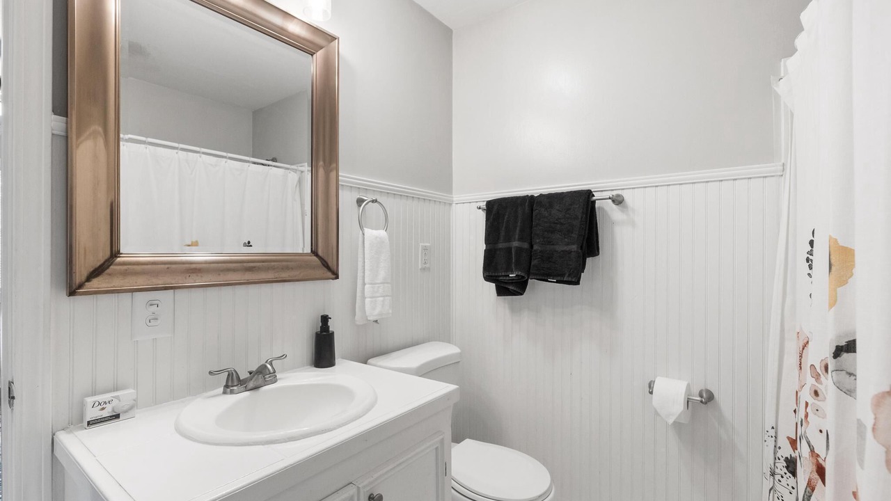 Photo of Bathroom in Hattiesburg
