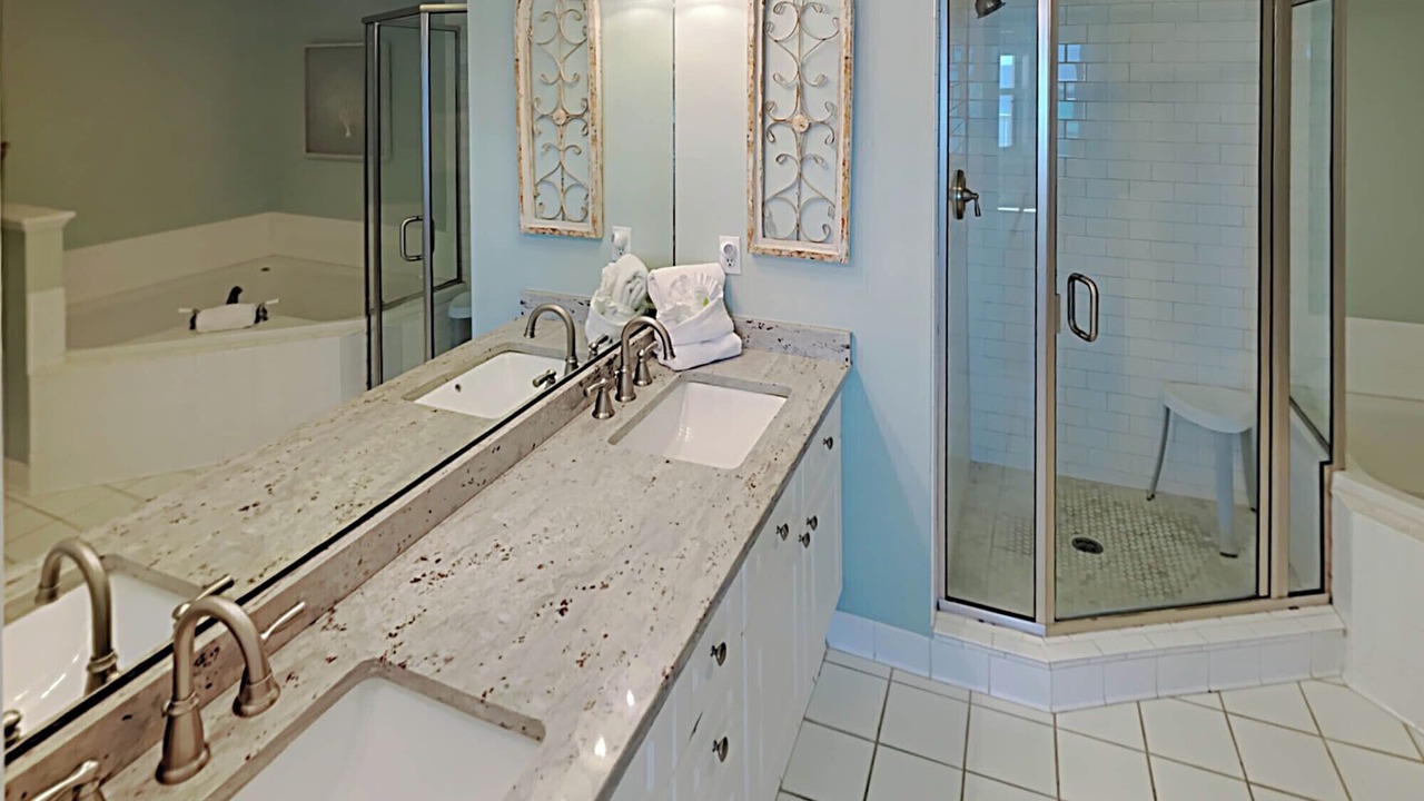 Photo of Bathroom in Crystal Beach