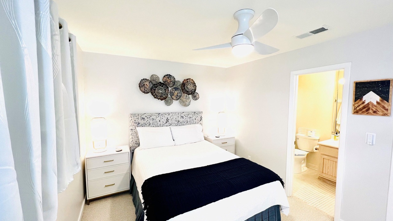 Photo of Bedroom in White's Gulfview