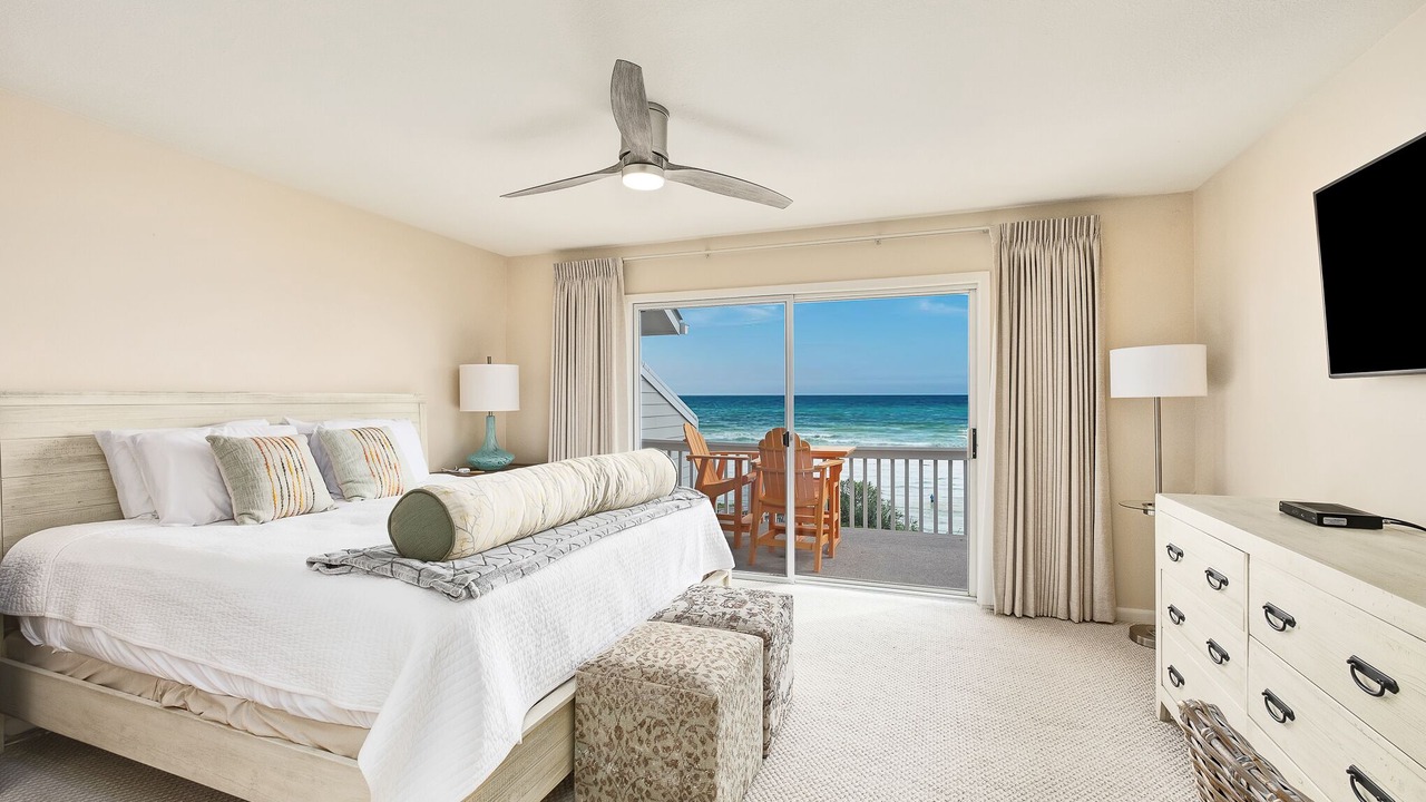 Photo of Bedroom in White's Gulfview