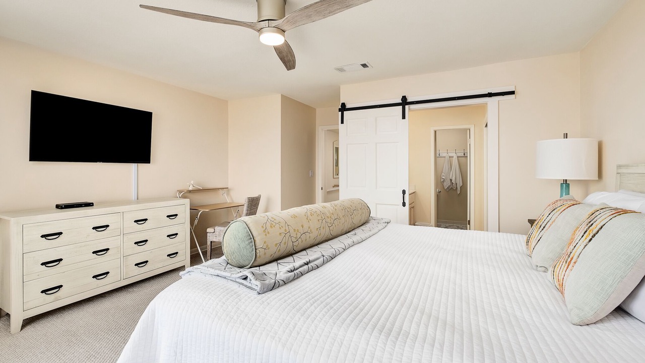 Photo of Bedroom in White's Gulfview