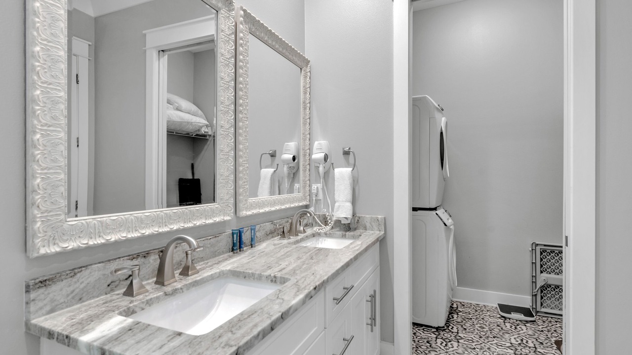 Photo of Bathroom in Emerald Waters Village