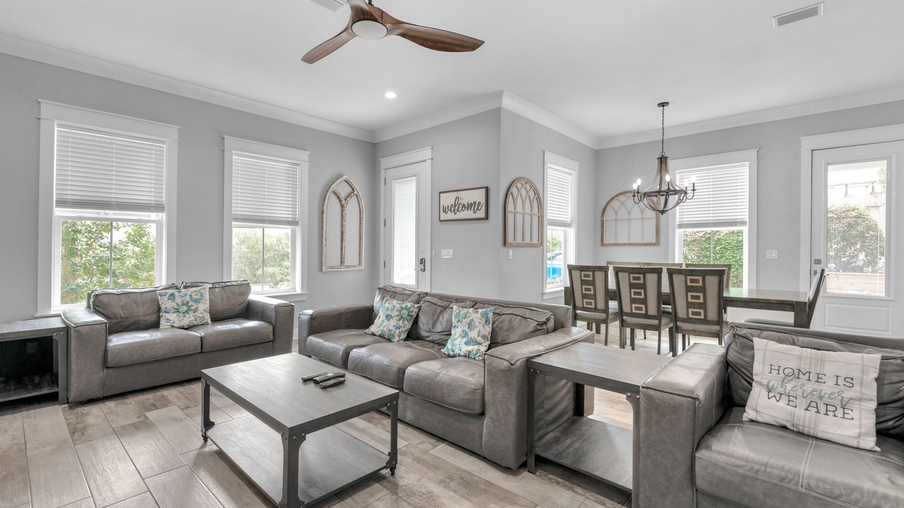 Photo of Livingroom in Emerald Waters Village