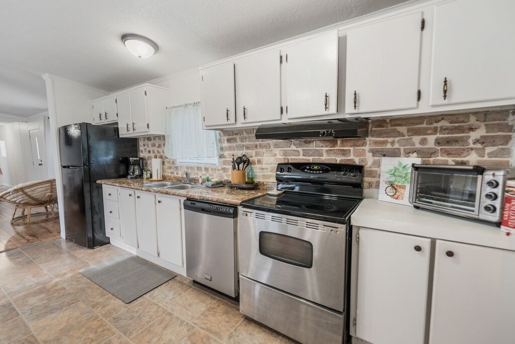 Photo of Kitchen in Saint Elmo
