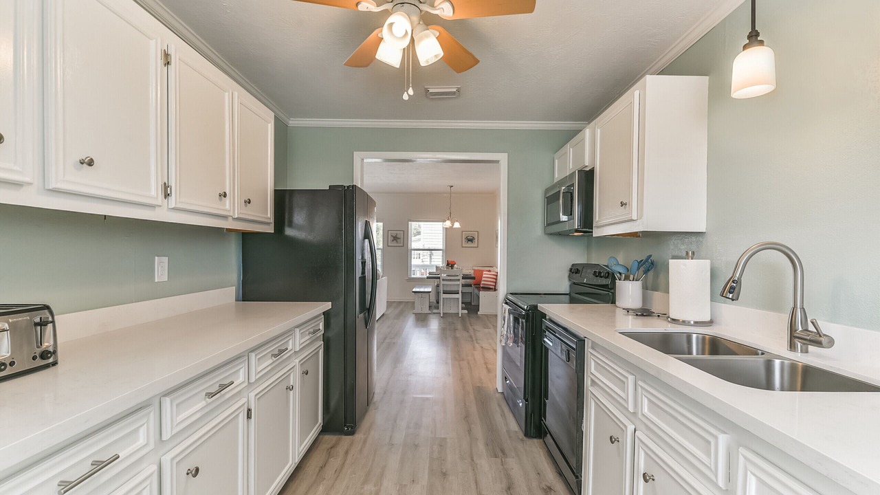 Photo of Others in Jamaica Beach