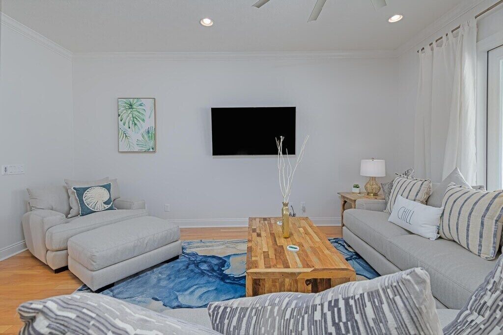 Photo of Livingroom in Gulf Lagoon Beach