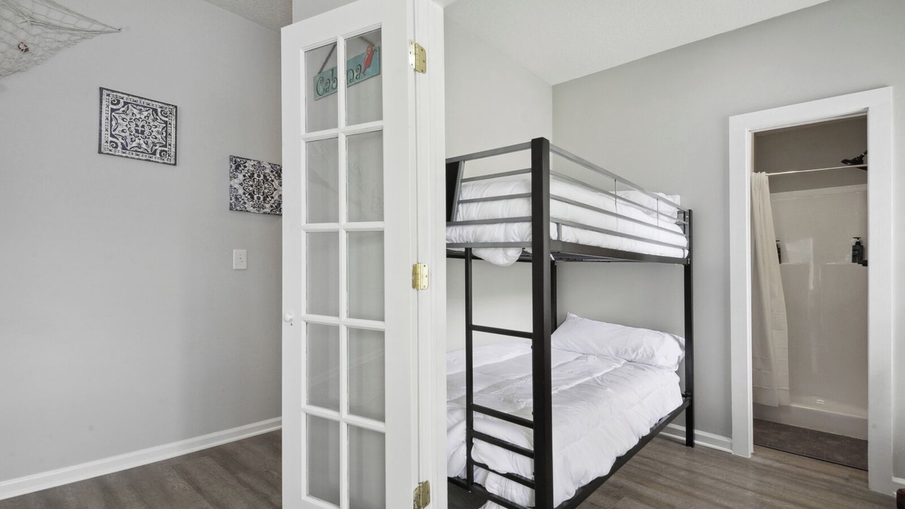 Photo of Bedroom in Gulfport