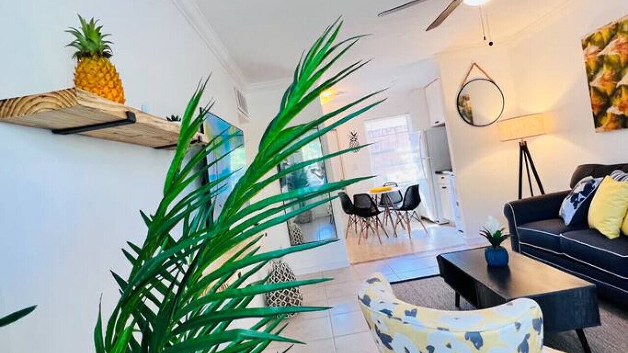 Photo of Livingroom in Poinsettia Heights