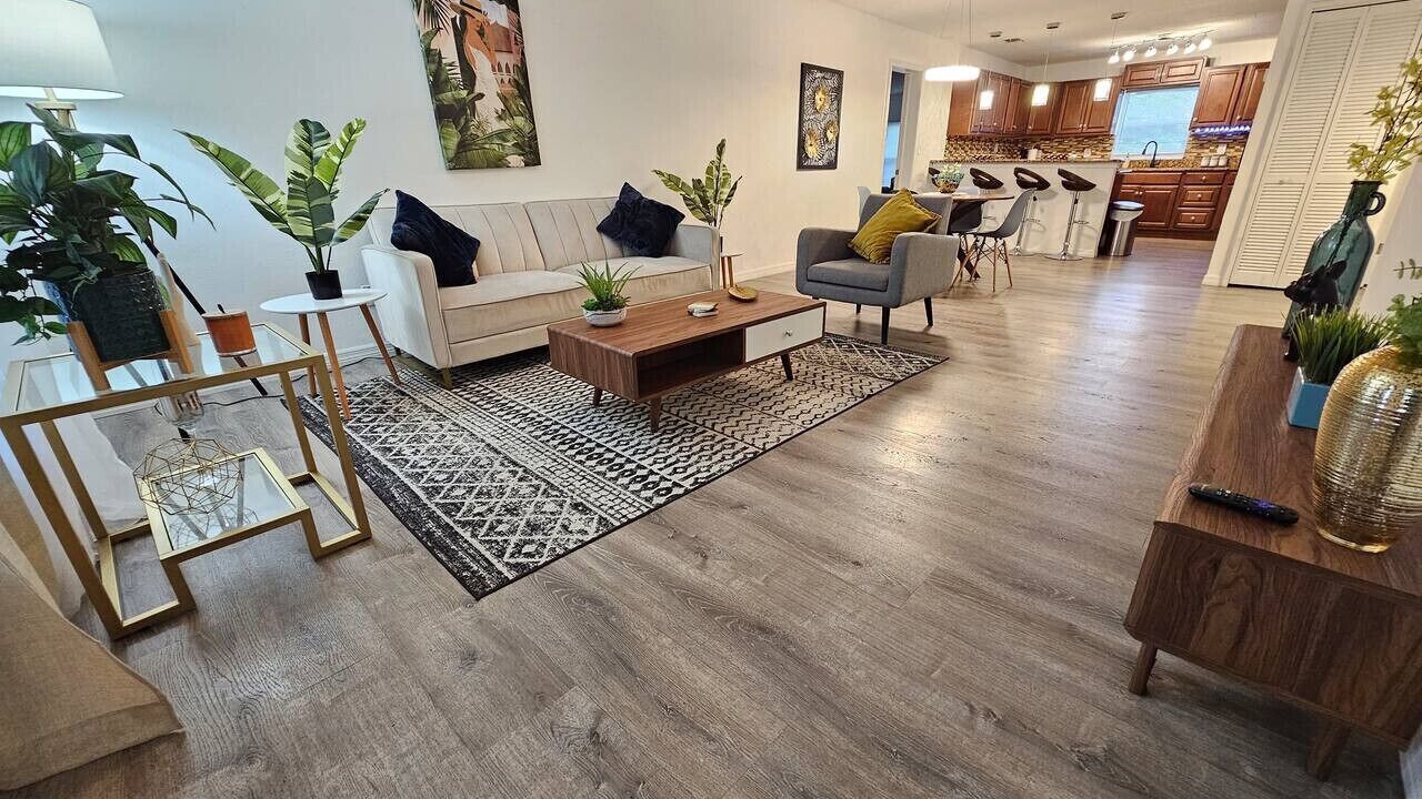 Photo of Livingroom in Lawsona - Fern Creek
