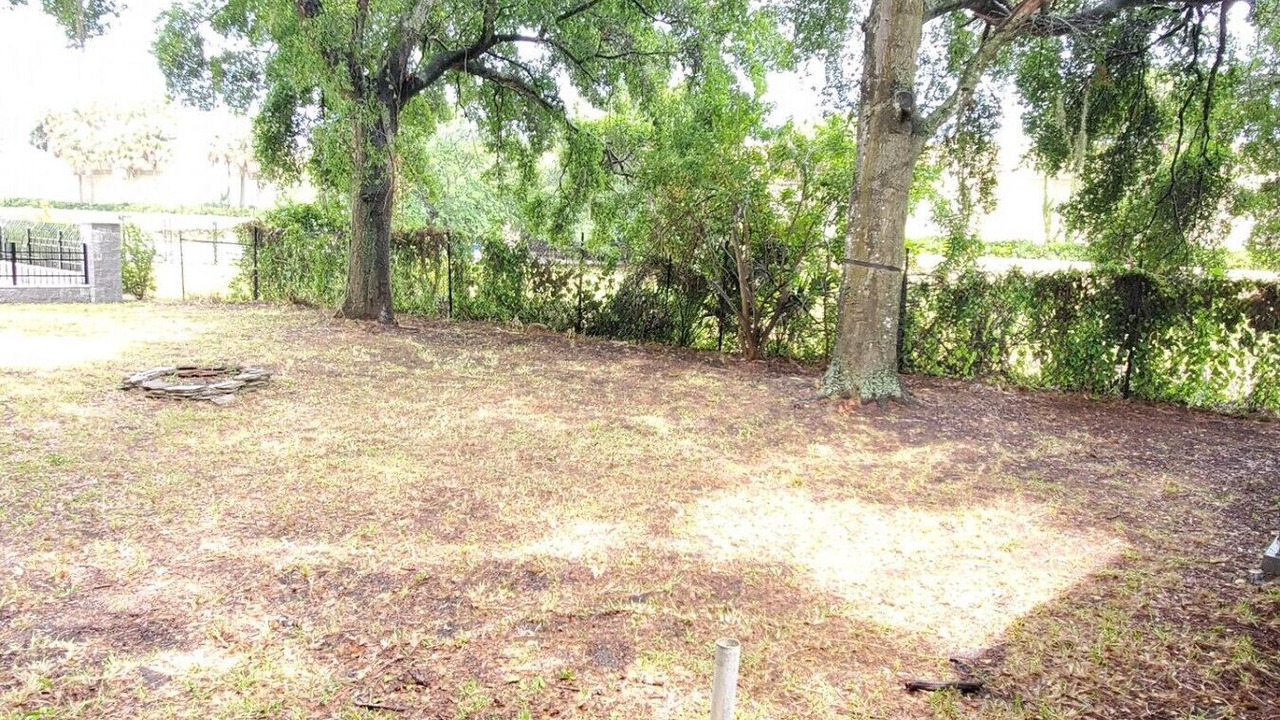 Photo of Outdoor in Lawsona - Fern Creek
