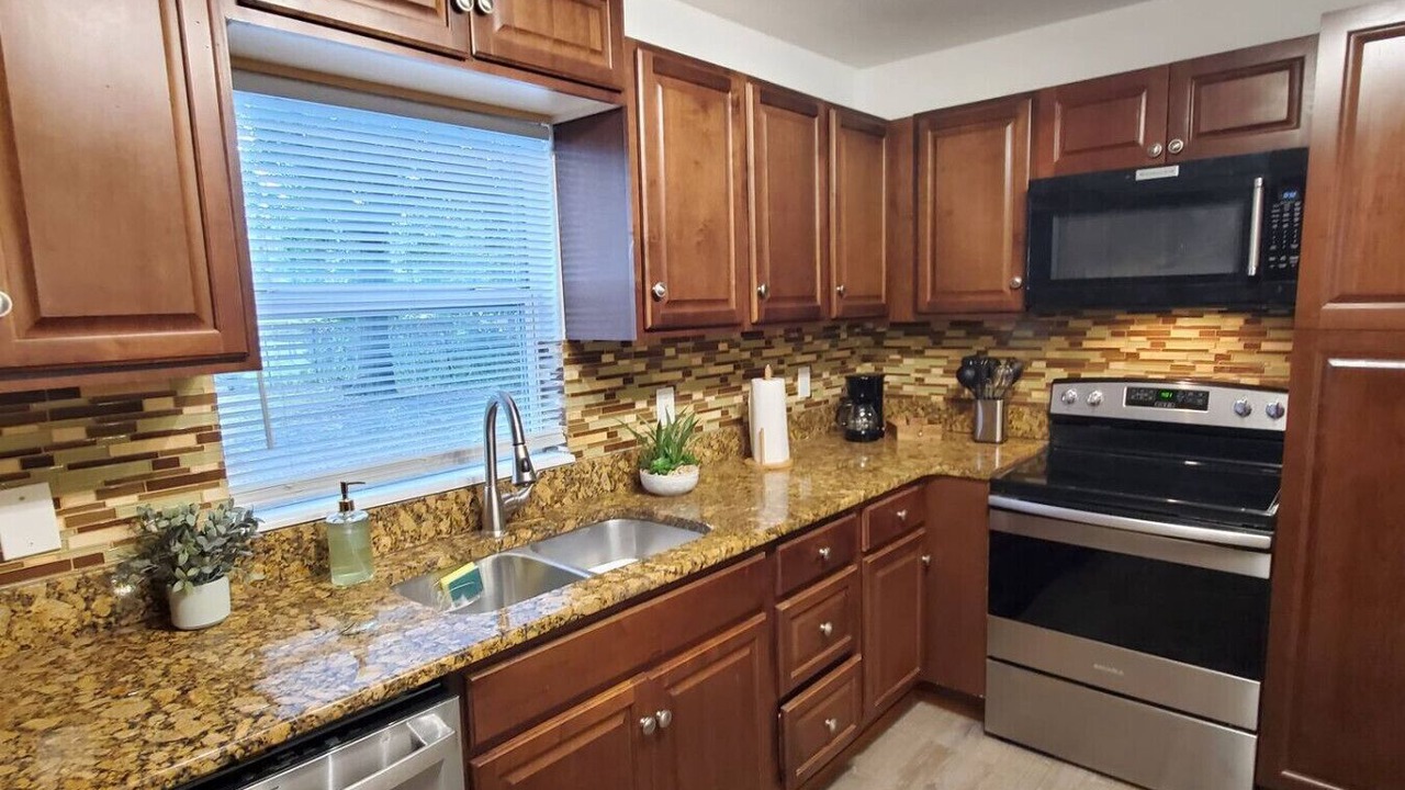 Photo of Kitchen in Lawsona - Fern Creek