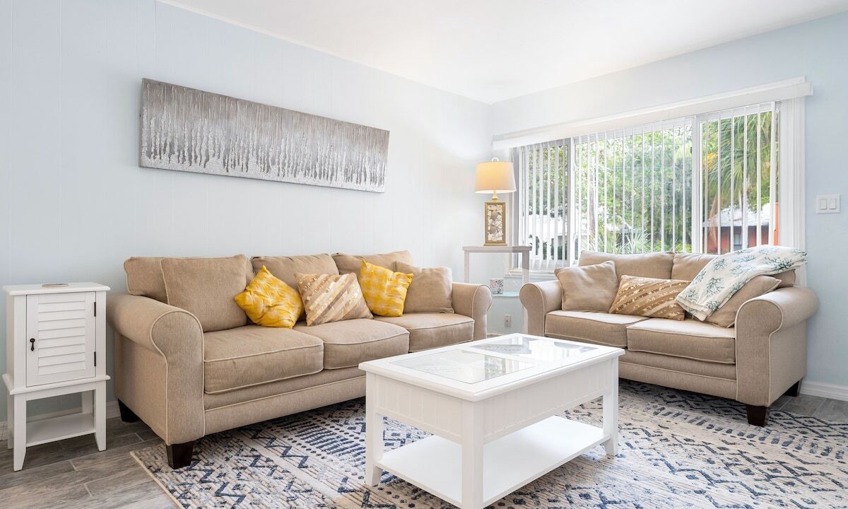 Photo of Livingroom in Laurel Park