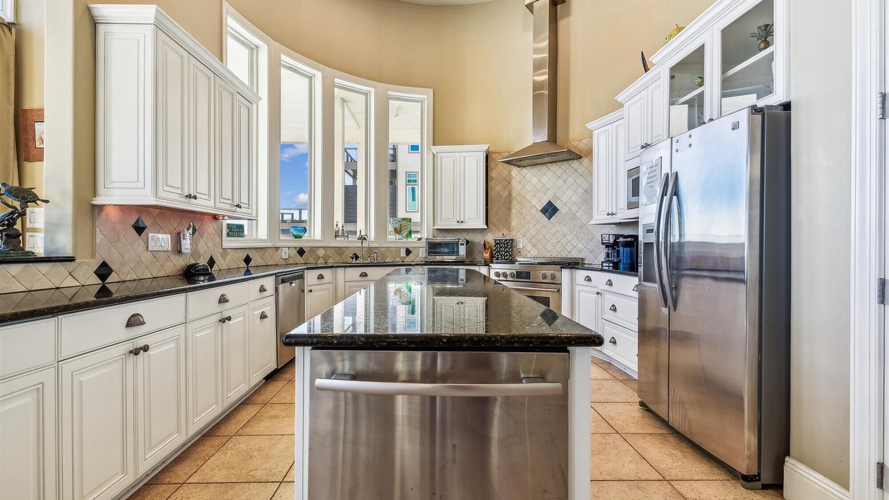 Photo of Kitchen in Sea Palm Village