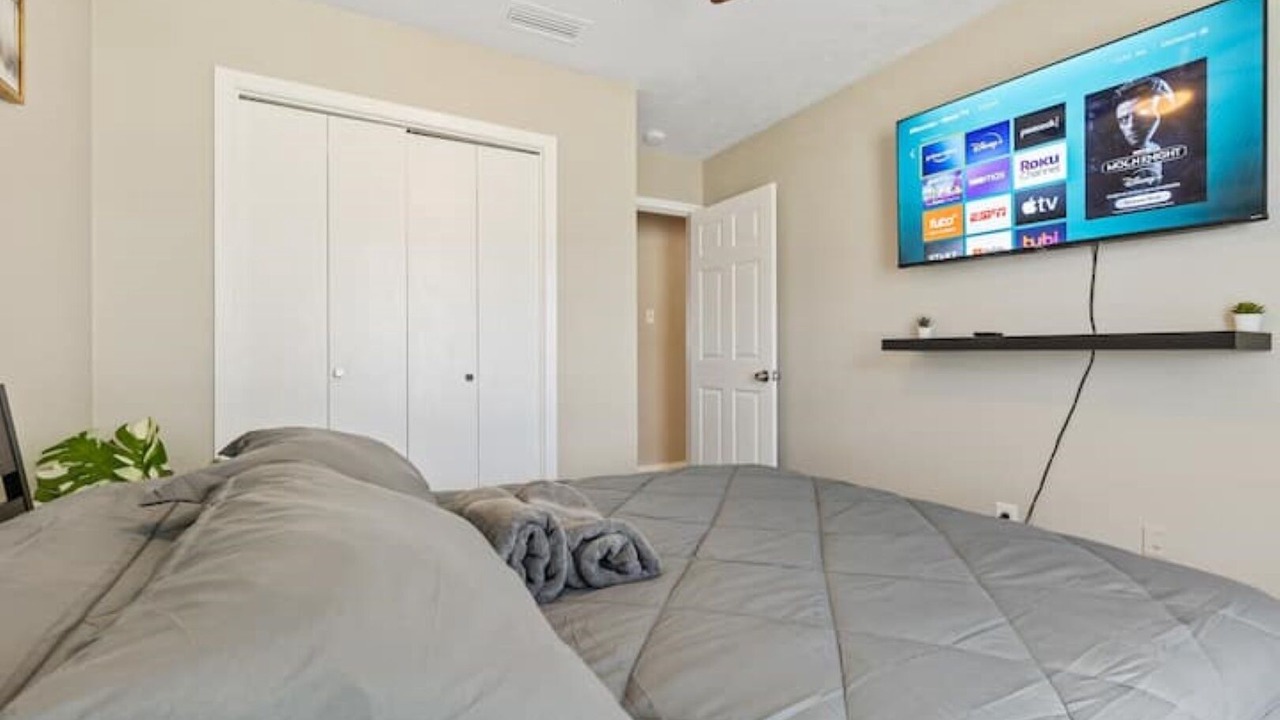 Photo of Bedroom in Northeast Carrollton