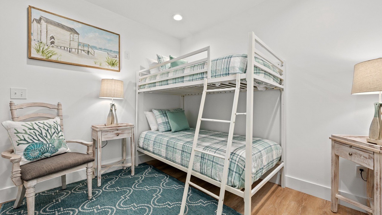 Photo of Bedroom in Mexico Beach
