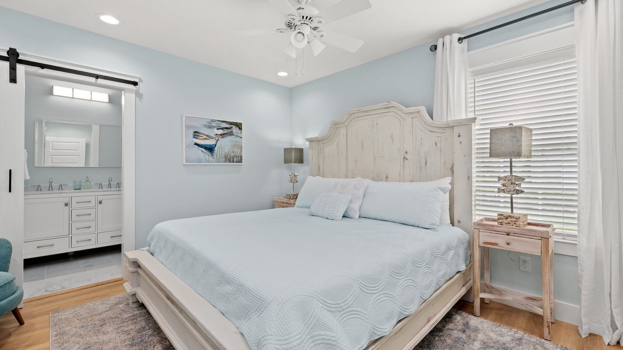 Photo of Bedroom in Mexico Beach