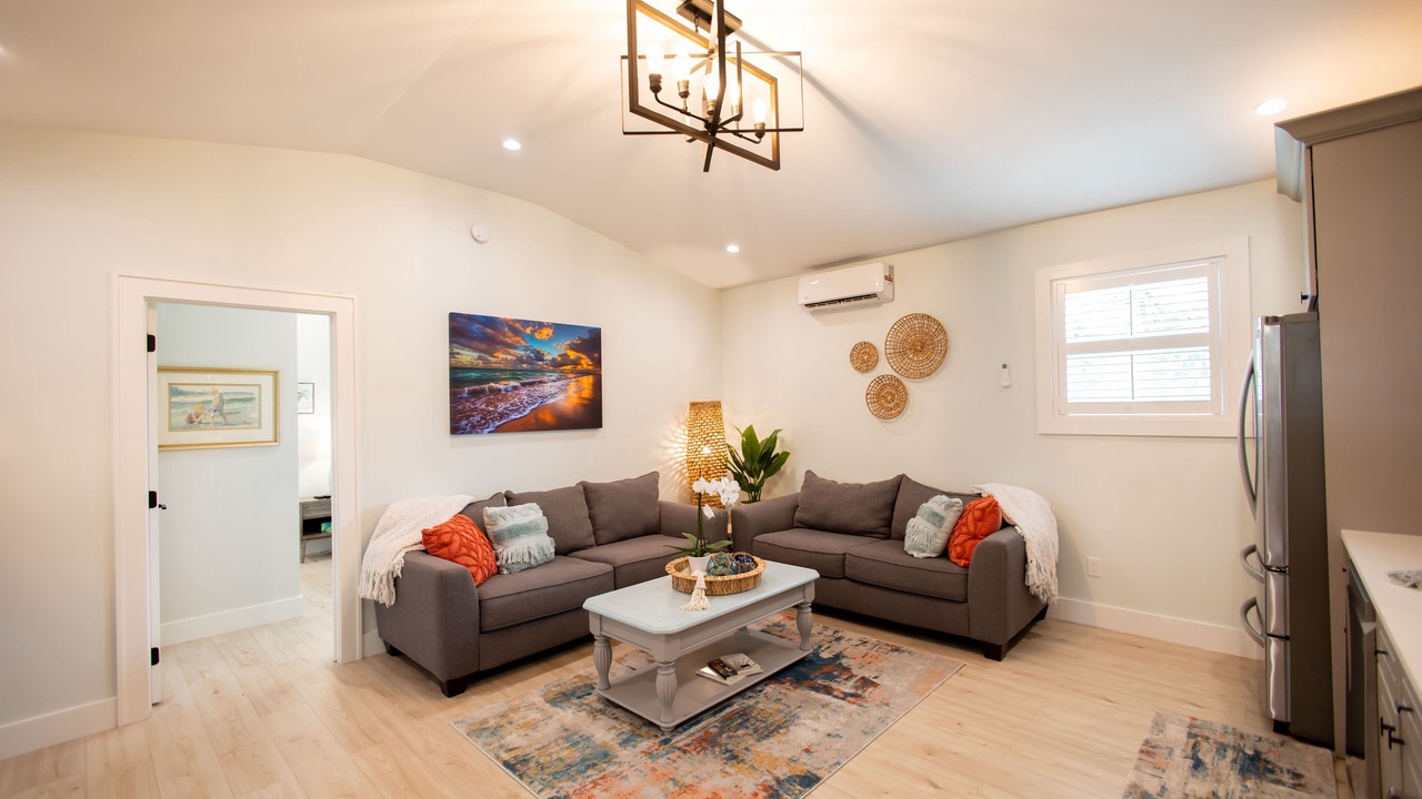 Photo of Bedroom in White Street Gallery District