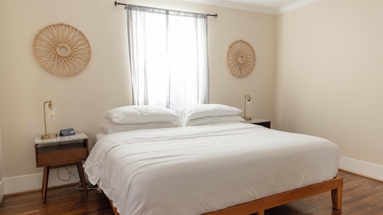 Photo of Bedroom in Crestline Heights