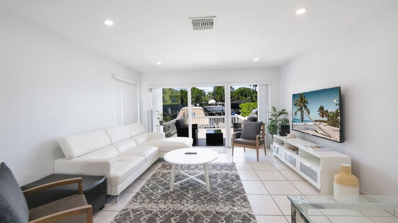 Photo of Livingroom in Coral Ridge