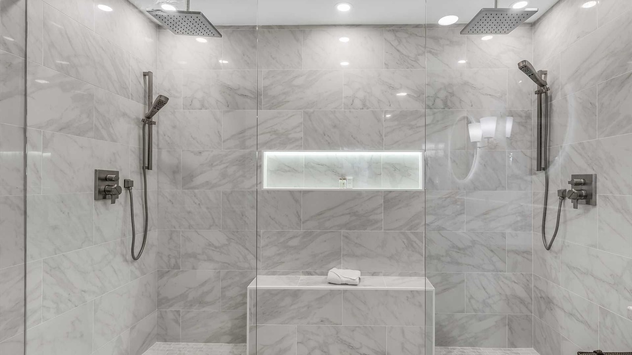 Photo of Bathroom in Avalon Beach Estates