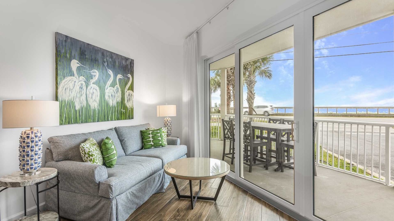 Photo of Livingroom in Avalon Beach Estates