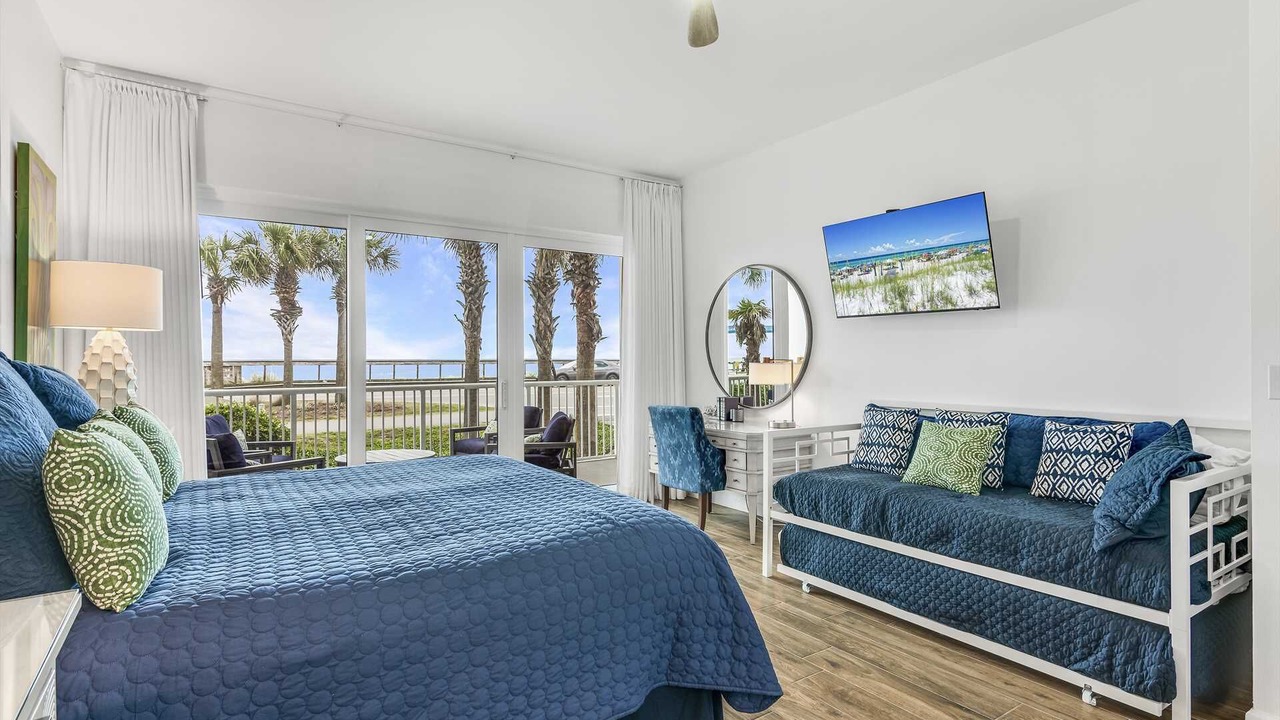 Photo of Others in Avalon Beach Estates