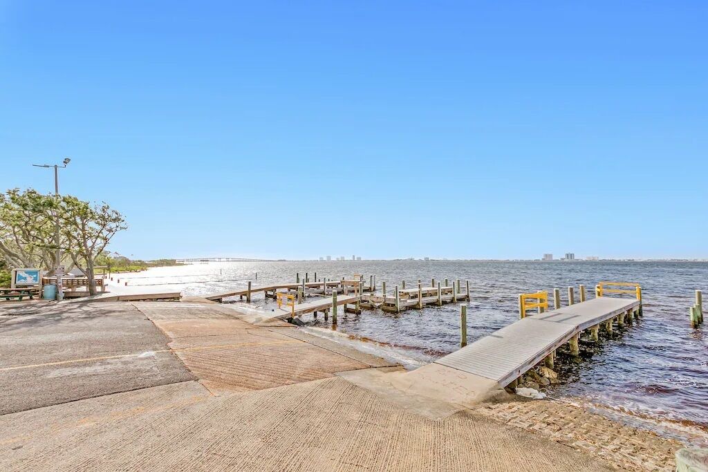 Photo of Others in Pensacola
