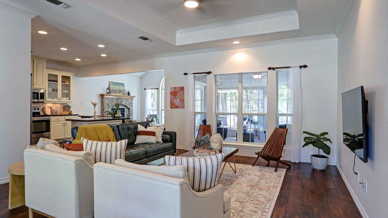 Photo of Livingroom in Emory