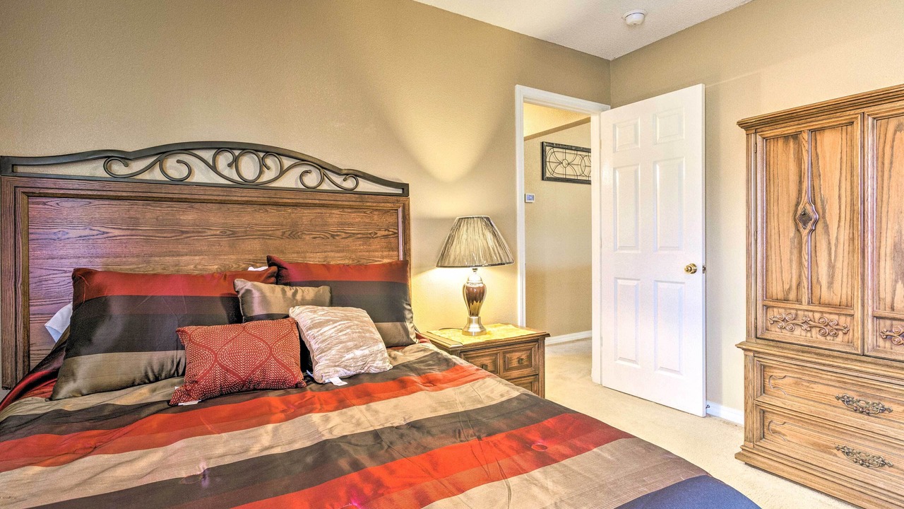 Photo of Bedroom in Northwest Pensacola