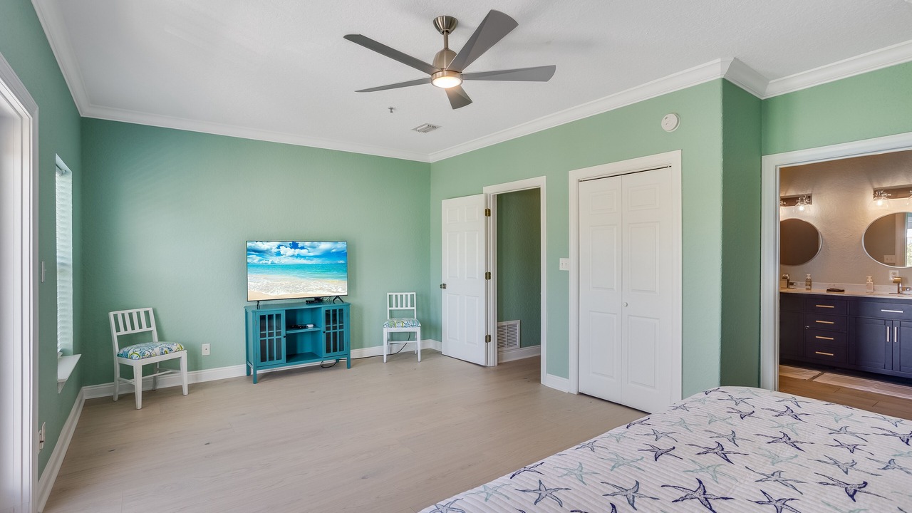 Photo of Bedroom in Gulf Place